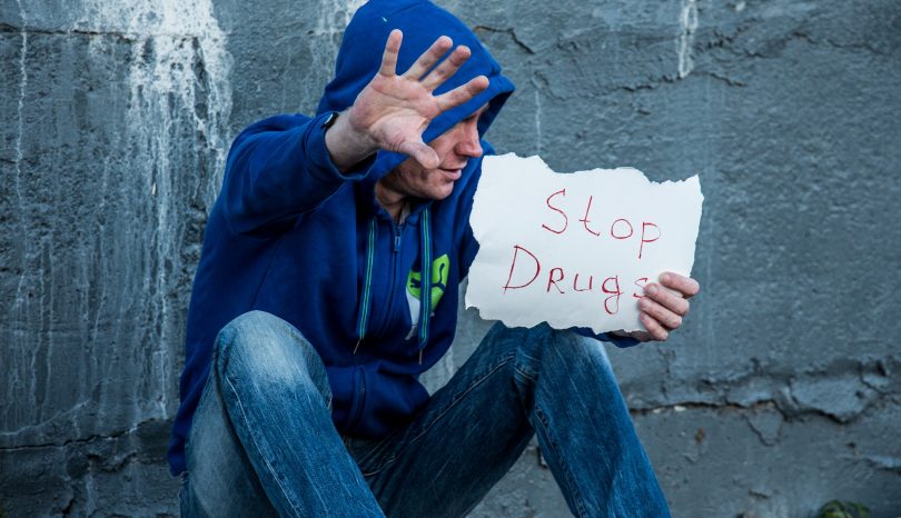 Symtom på alkohol- eller drogberoende